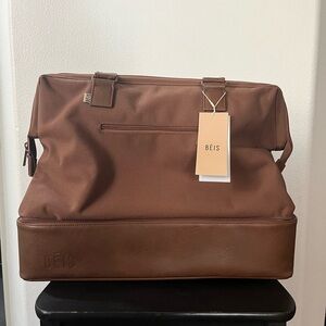 Beis The Weekender in Maple